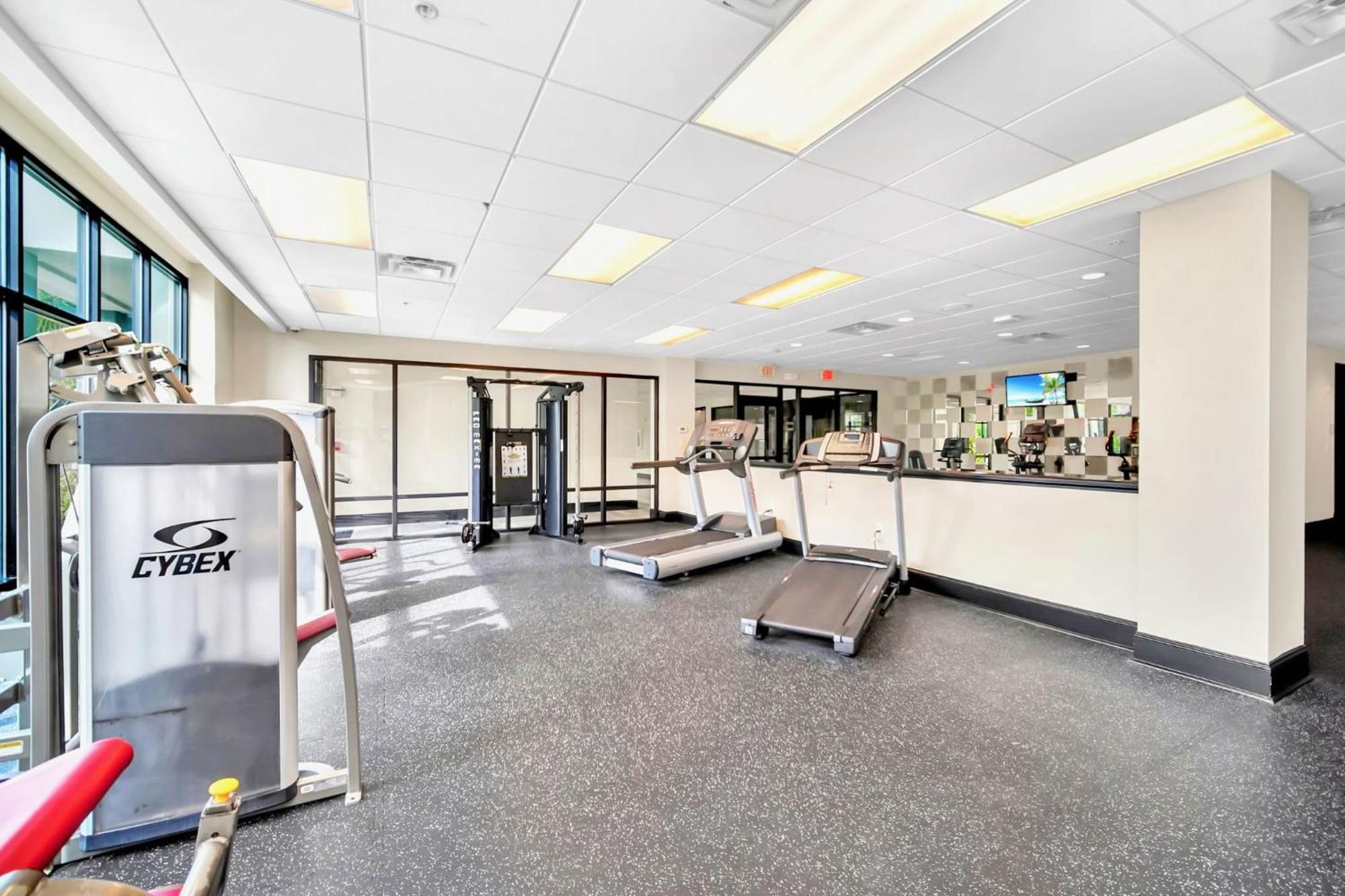 Stunning 2Br Condo With Hot Tub And Pool, Near Disney! Orlando Dış mekan fotoğraf