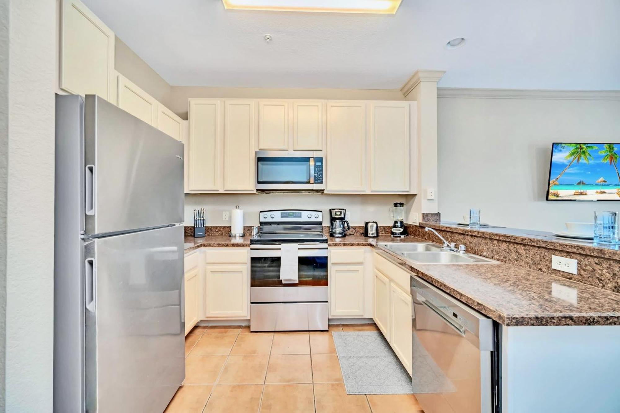 Stunning 2Br Condo With Hot Tub And Pool, Near Disney! Orlando Dış mekan fotoğraf