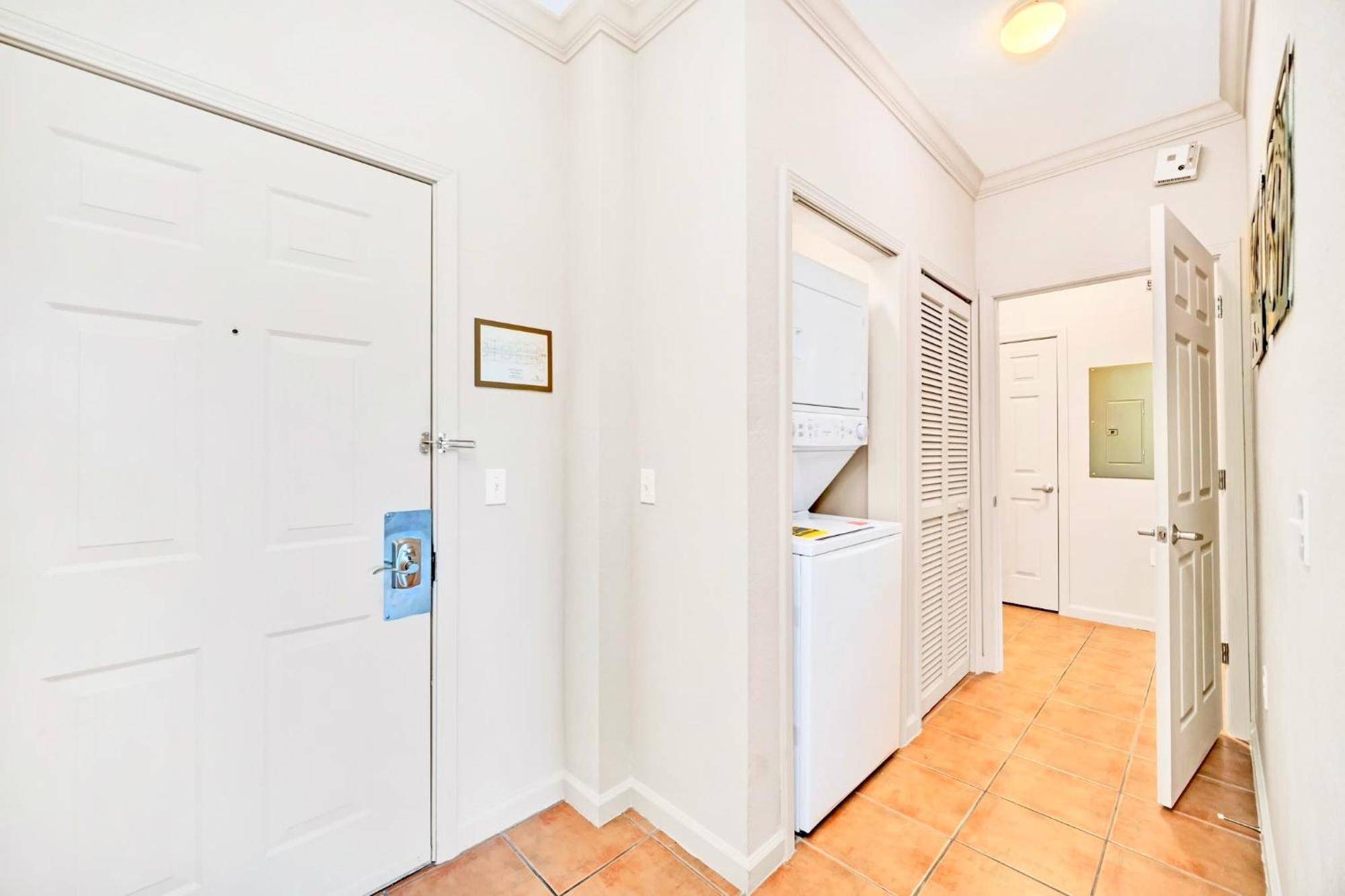 Stunning 2Br Condo With Hot Tub And Pool, Near Disney! Orlando Dış mekan fotoğraf