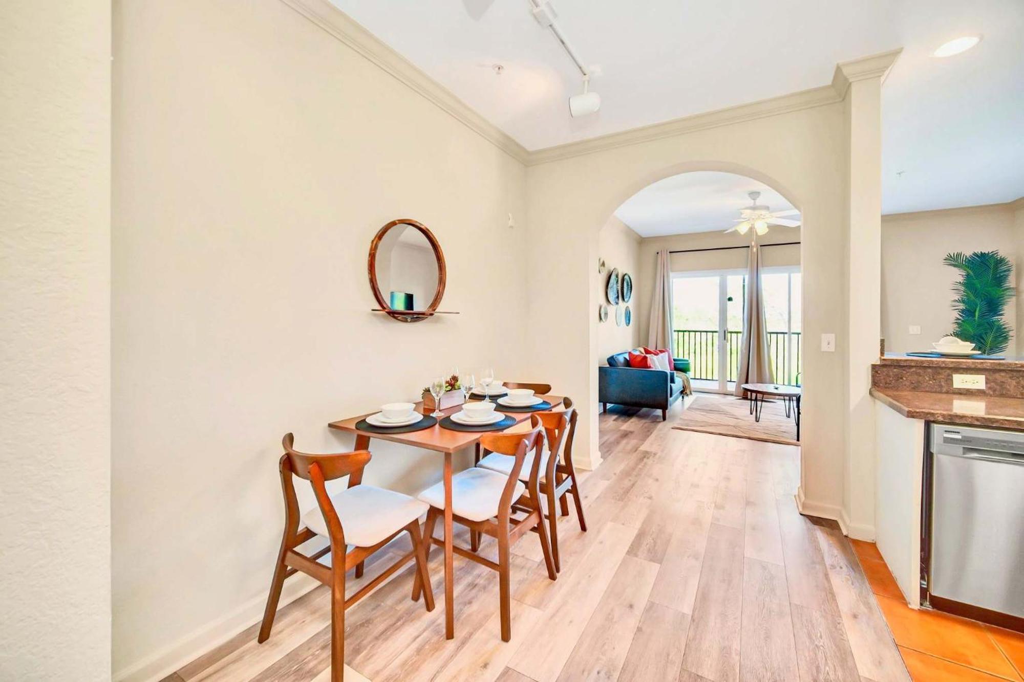 Stunning 2Br Condo With Hot Tub And Pool, Near Disney! Orlando Dış mekan fotoğraf