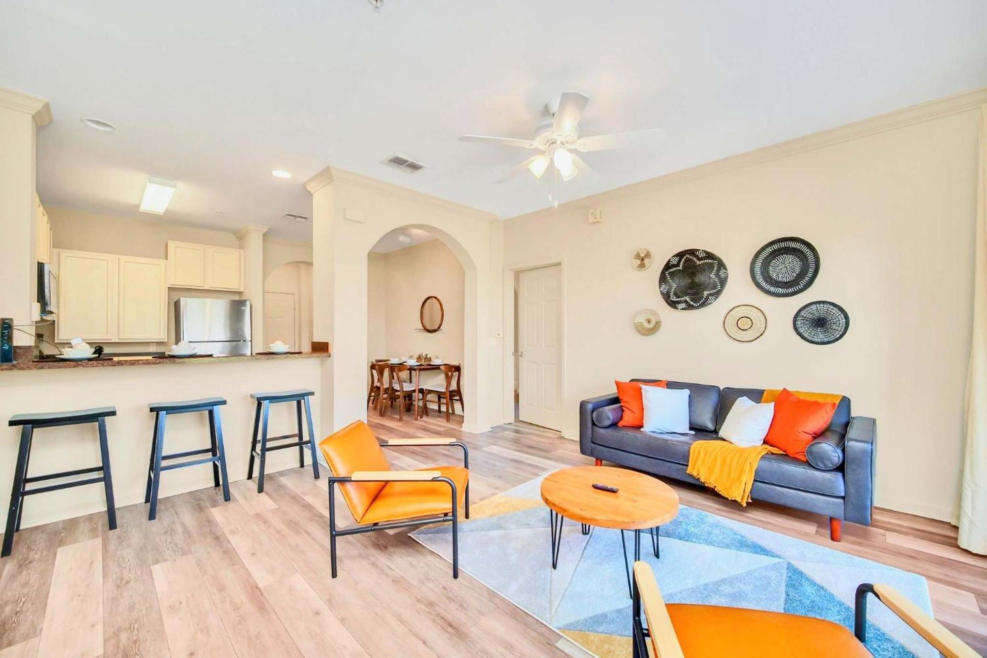 Stunning 2Br Condo With Hot Tub And Pool, Near Disney! Orlando Dış mekan fotoğraf