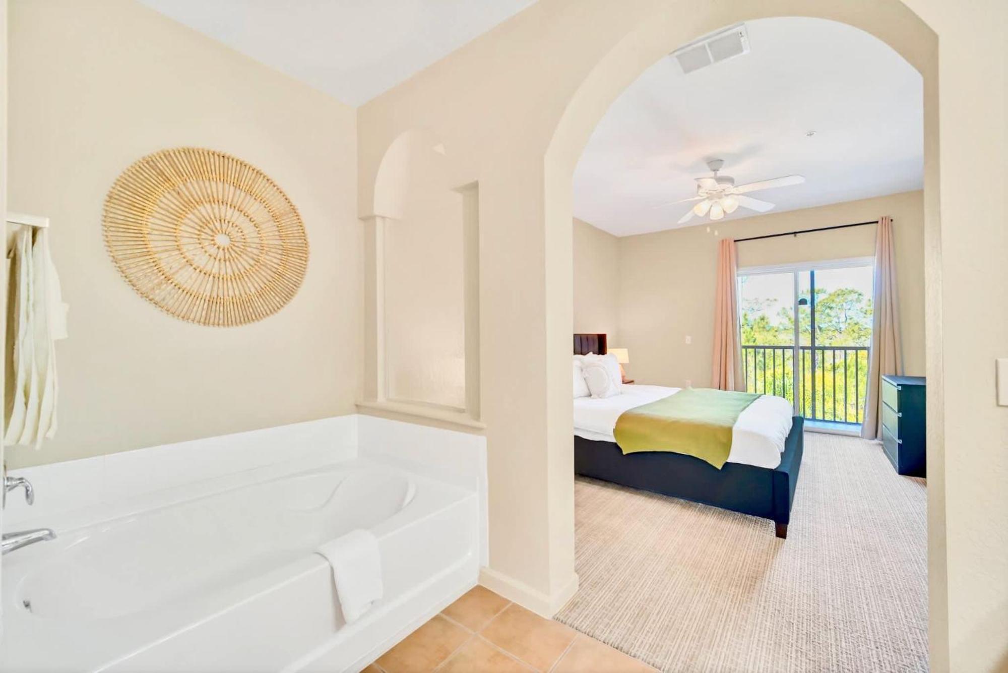 Stunning 2Br Condo With Hot Tub And Pool, Near Disney! Orlando Dış mekan fotoğraf